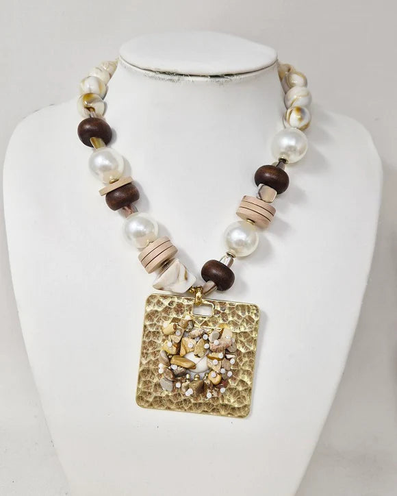 Stylish Pearl Statement Necklace